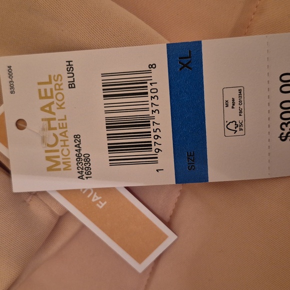 Michael Kors - Belted Parka jacket with faux fur trim on Hood - Blush Pink - Picture 9 of 10